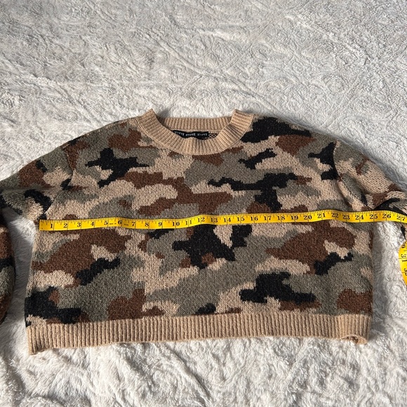 HYFVE Camouflage Chunky cropped sweater - Picture 9 of 11